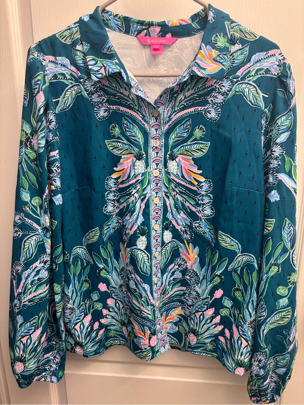 1. Lilly pulitzer womens Tavia Top collar long sleeve size L floral button up